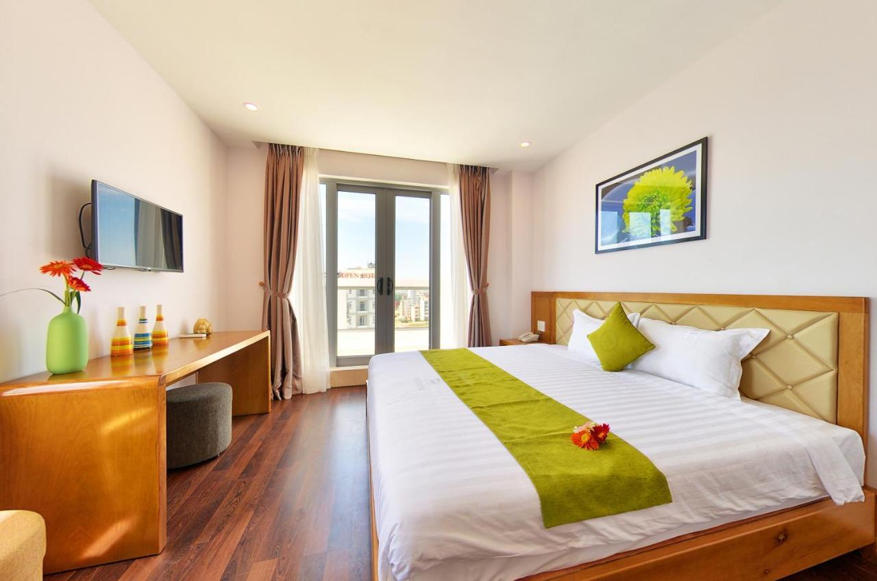 Ronal Hotel Da Nang Buitenkant foto