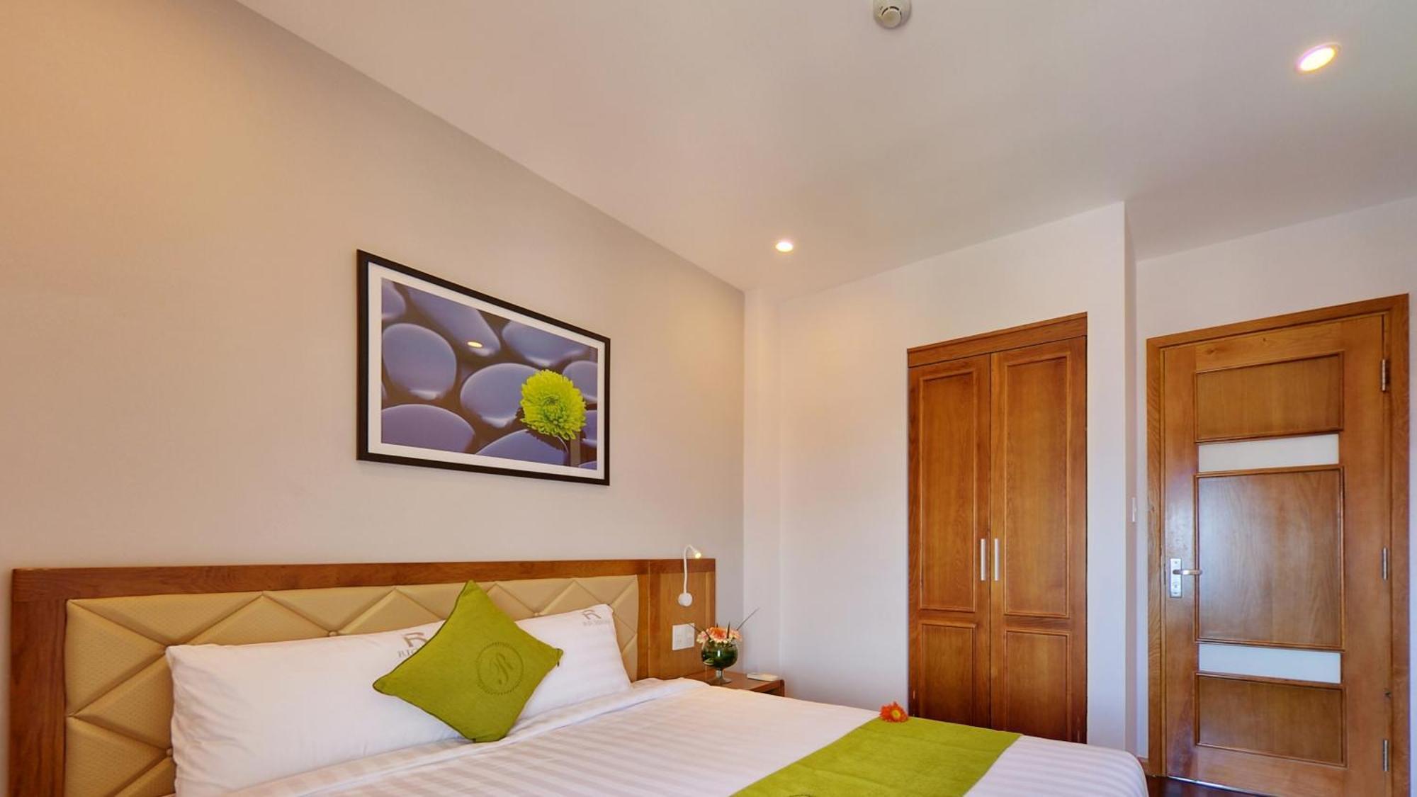 Ronal Hotel Da Nang Buitenkant foto