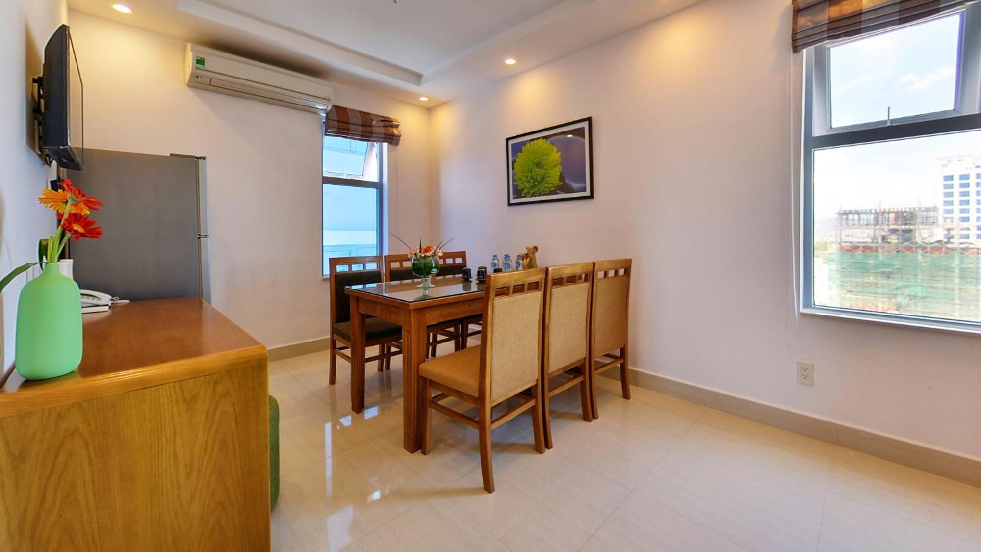 Ronal Hotel Da Nang Buitenkant foto