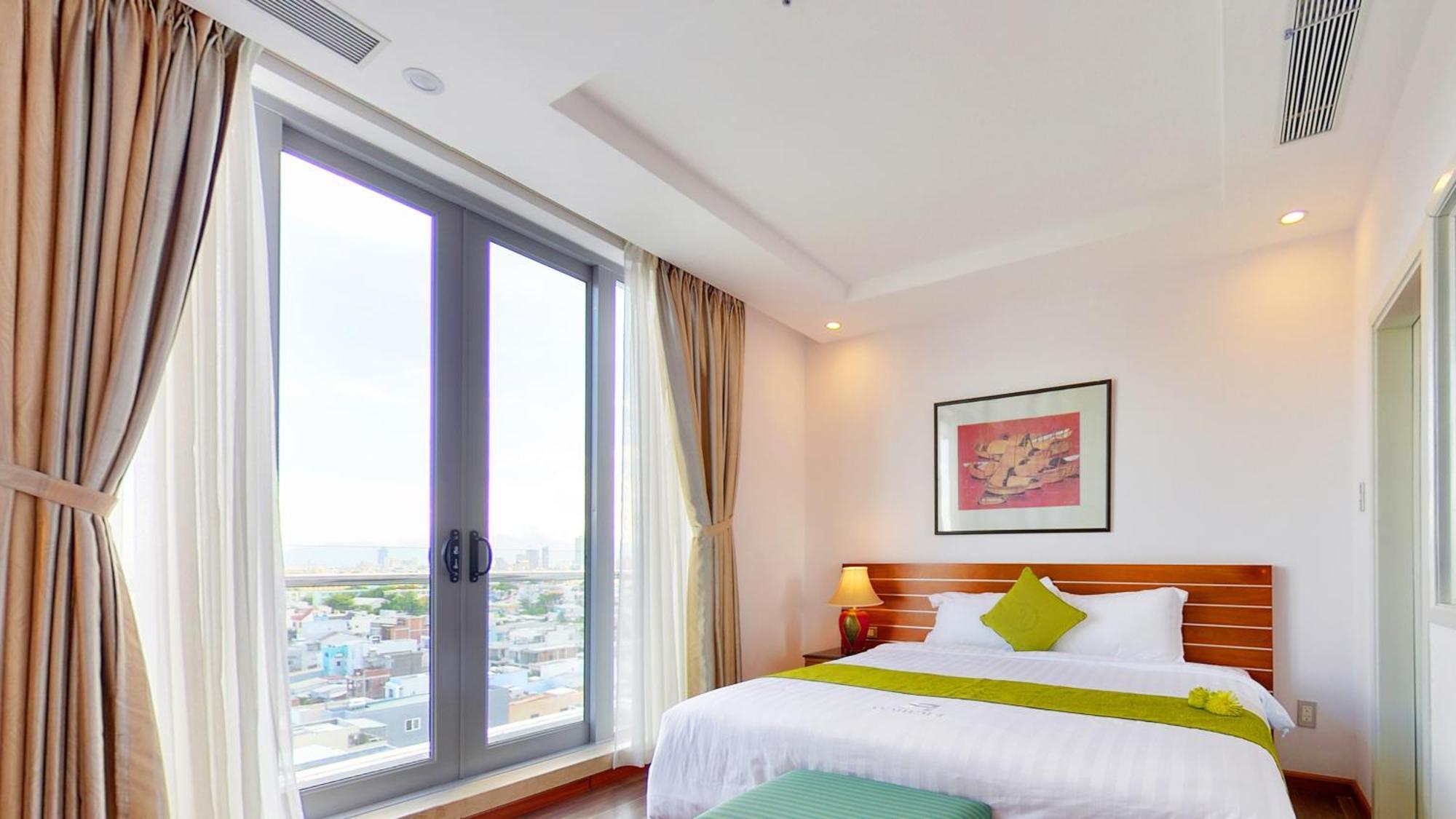 Ronal Hotel Da Nang Buitenkant foto