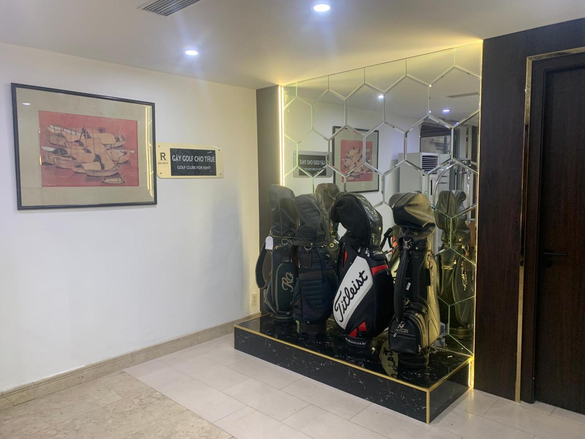 Ronal Hotel Da Nang Buitenkant foto